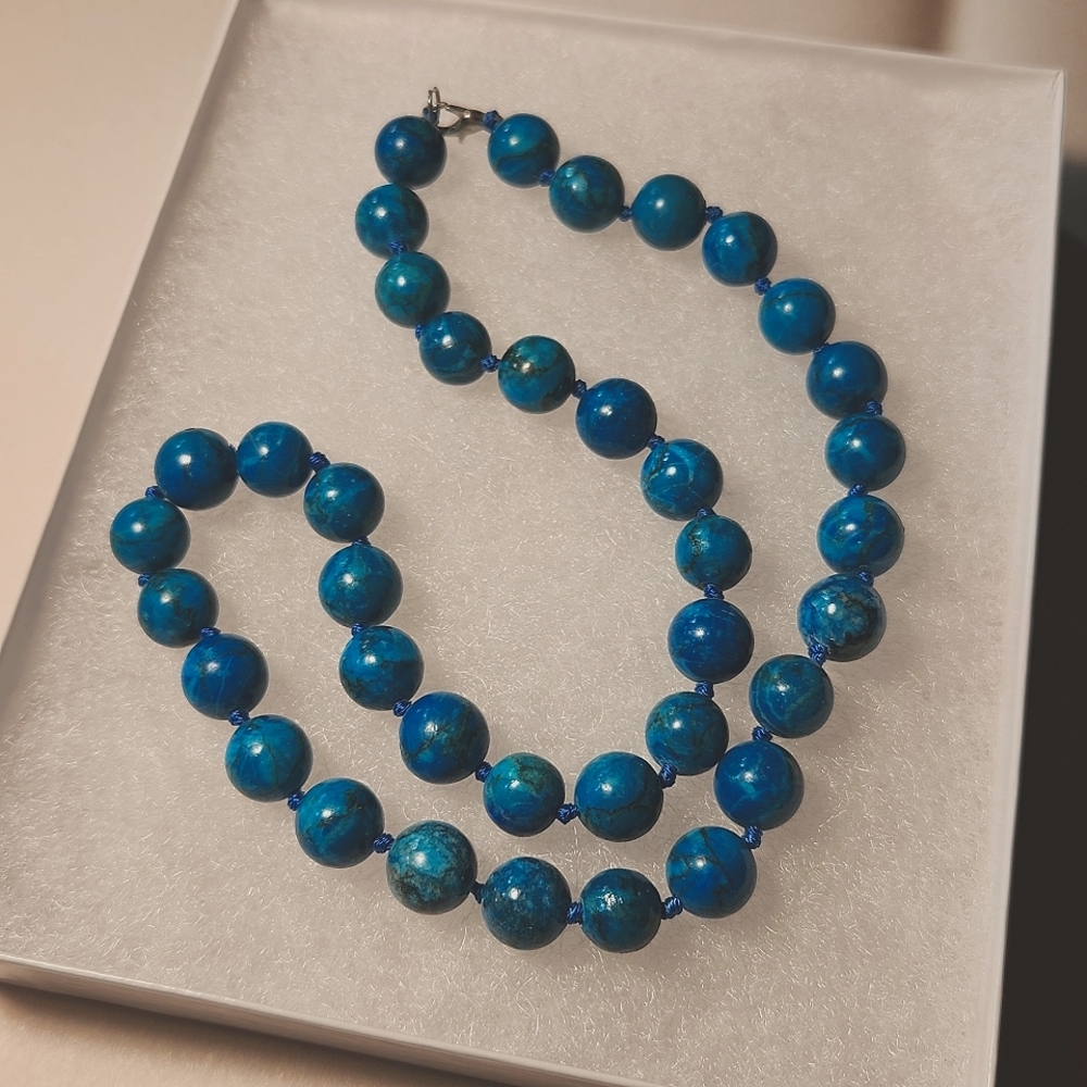 Blue and Aqua Bead Necklace 18"